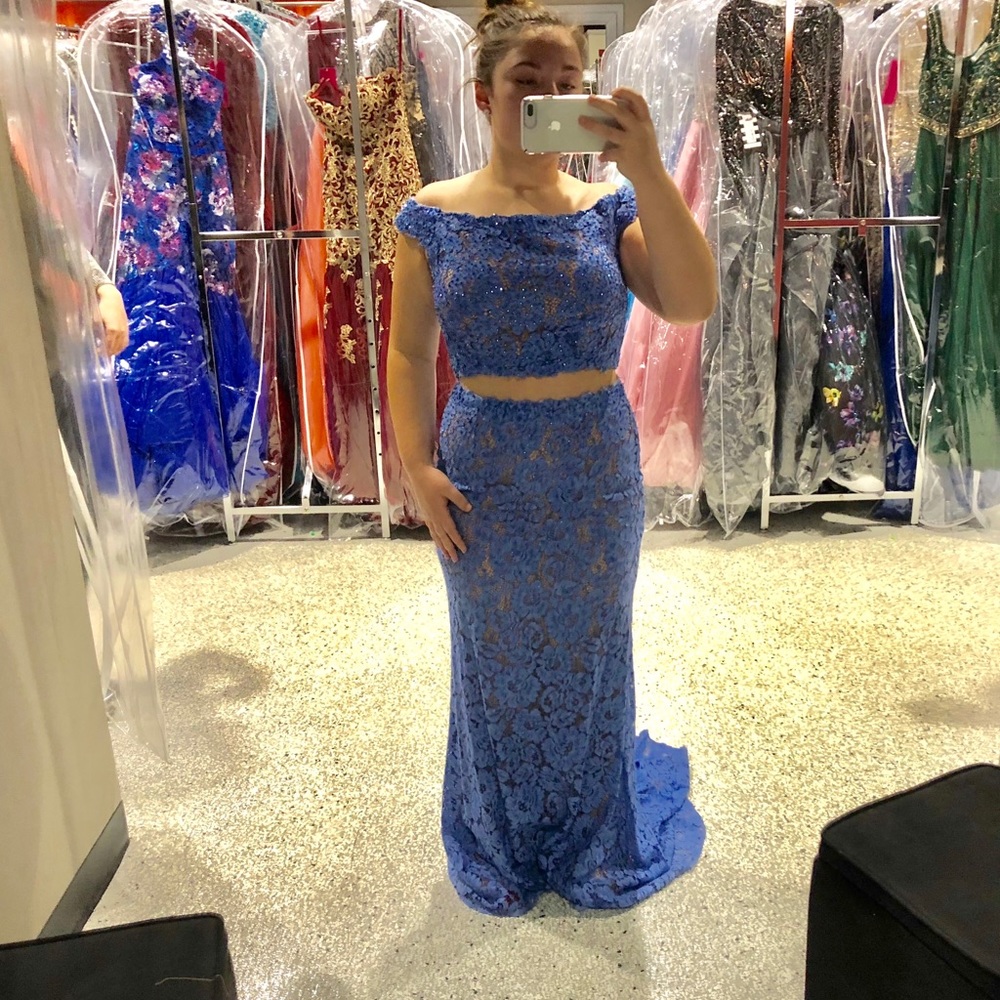 PROM DRESS